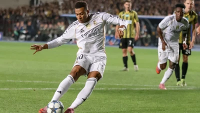 "هاتريك" مبابي يقود ريال مدريد لاكتساح كايرات ألماتي في دوري الأبطال