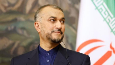 "عبد اللهيان" يكشف عن عرض من واشنطن للعودة للاتفاق النووي ومسؤول أمريكي ينفي