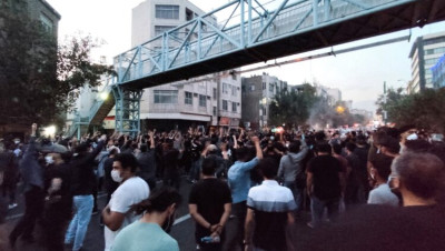 لندن تستدعي القائم بالأعمال الإيراني بعد تهديدات لقناة إيرانية معارضة