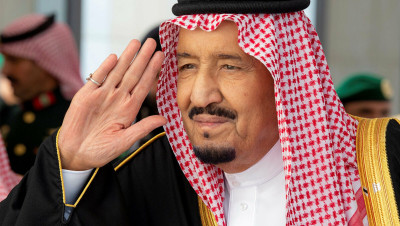 الملك سلمان يدعو لخروج الميليشيات من سوريا ونزع سلاح "حـزب الله" في لبنان
