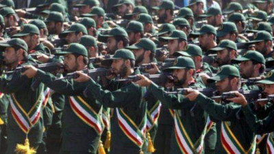"الحرس الثوري الإيراني" يمول نفسه من البنك المركزي عبر ثغرة في النظام المصرفي