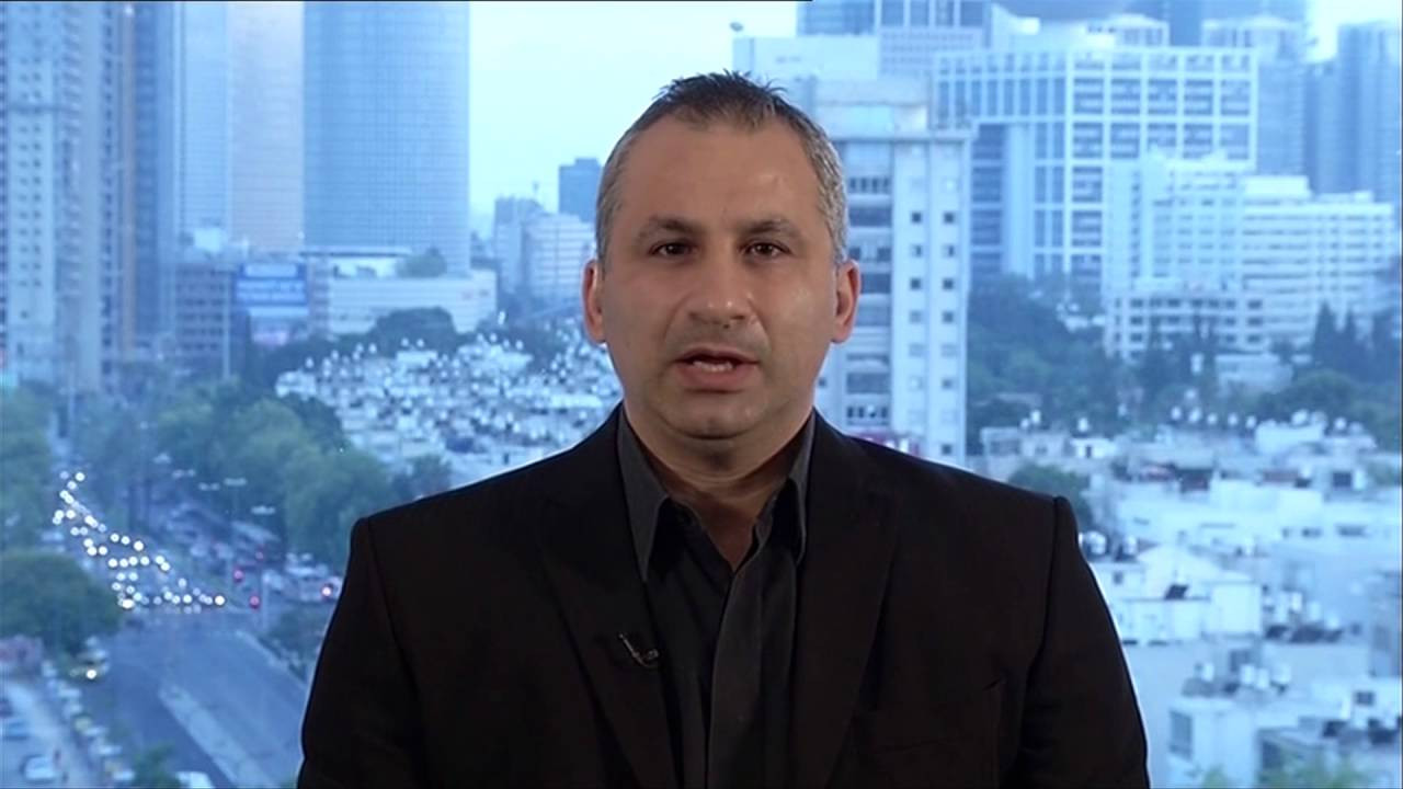 صحفي إسرائيلي يكشف عن تشكيل قوة عسكرية كبيرة لطرد إيران من سوريا