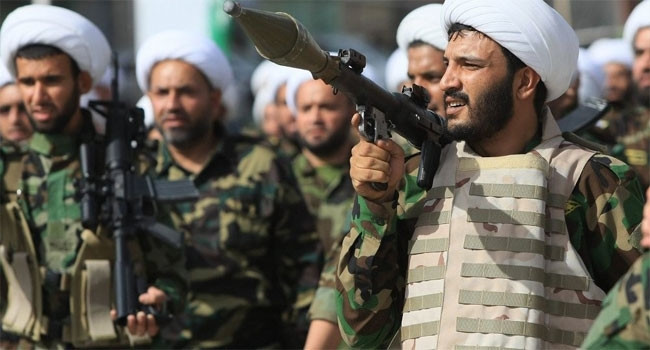 إيران تعيد هيكلة ميليشياتها في العراق بعد تدربيهم في لبنان