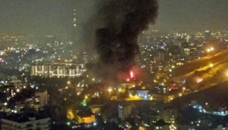 حريق في سجن يضم معتقلين سياسيين بطهران (فيديو)