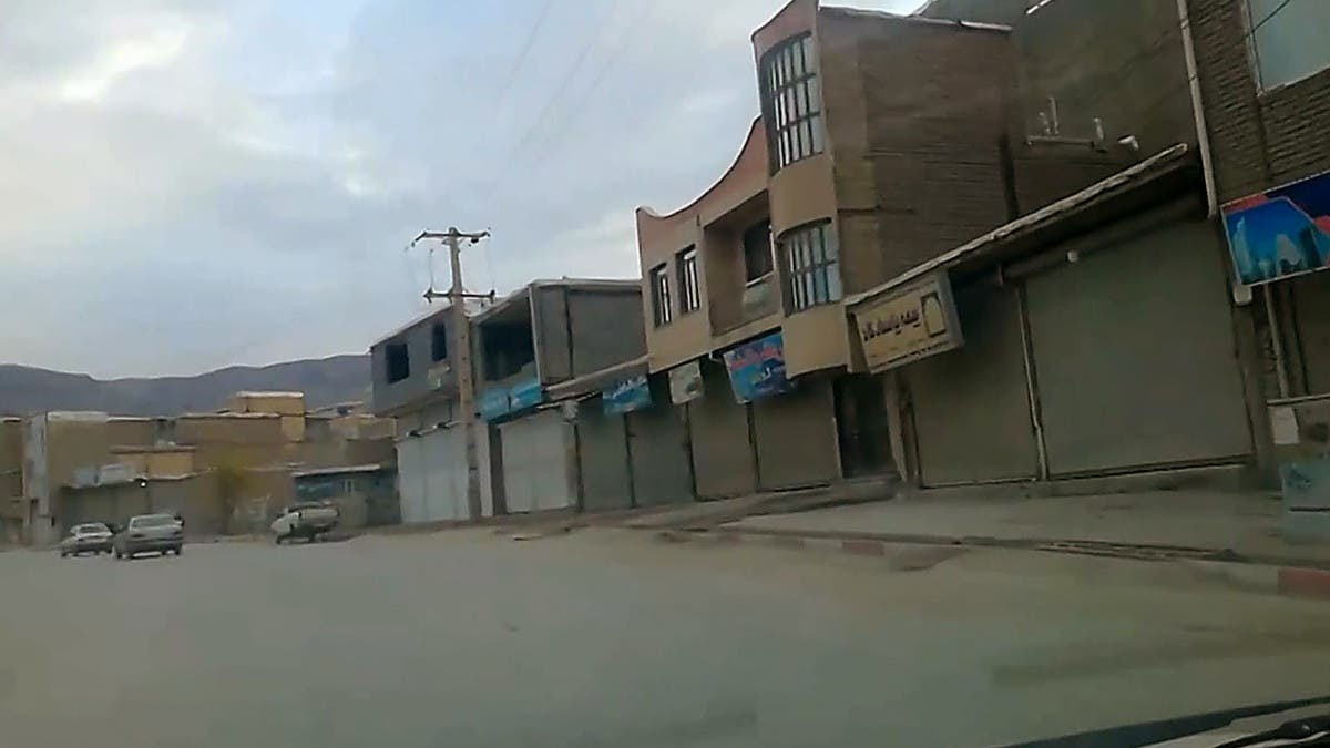 القضاء الإيراني يصدر أحكاما بالسجن بحق أربعة أشخاص