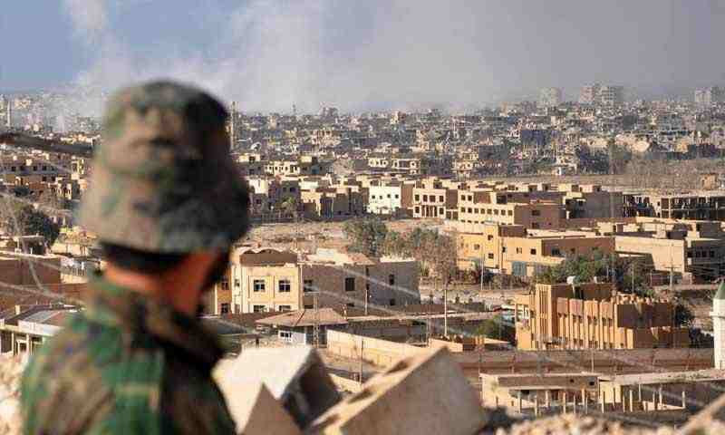 ميليشيات إيران تفقد الاتصال مع مجموعة لها في ديرالزور