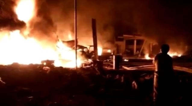 اليمن.. الإرياني: إيـران ردت على مقتل سلـيمانـي بقصف مسجد مأرب