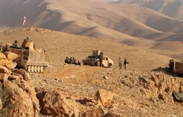 الجيش اللبناني يغلق معابر غير شرعية ويتصدى لتهريب المخدرات على الحدود السورية