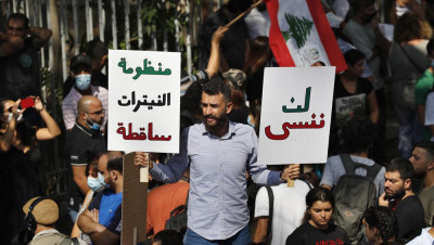 بذريعة التدخل الأمريكي.. "حـزب الله" يكيل الاتهامات لقاضي التحقيق بانفجار مرفأ بيروت