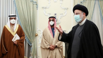 في زيارة نادرة لطهران.. "طحنون بن زايد" يلتقي "إبراهيم رئيسي"