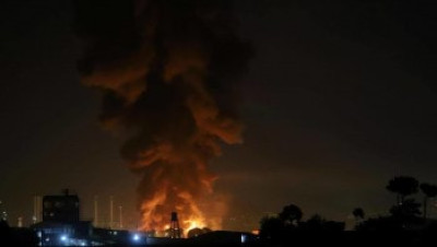 سلسلة انفجارات غامضة تهز غرب إيران