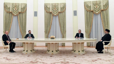 وزير خارجية إيران يشيد بلقاء "بوتين" "رئيسي": العلاقات اتخذت مسارا جديدا ومتنوعا