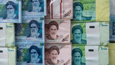 مسؤولان غربيان يكشفان طريقة إيران للالتفاف على عقوبات واشنطن