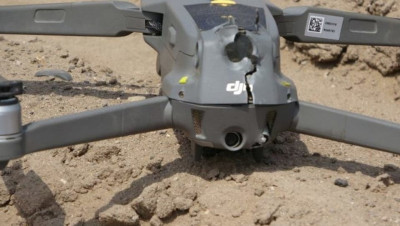 الجيش اليمني يسقط طائرة مفخخة للحوثيين (فيديو)