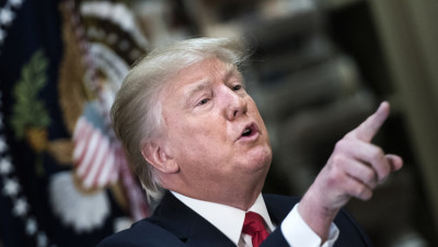 عقوبات بقرار أمريكي تنتظر طهران وظريف يتحدى