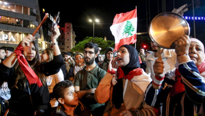 لبنان.. قطع طرقات وعصيان مدني