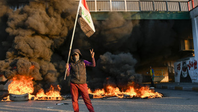 العراق.. عودة القناصة لقتل المتظاهرين ومدن تنتفض عن بكرة أبيها
