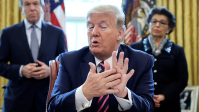 تقرير يكشف: "CIA" نفذت سلسلة عمليات سيبرانية ضد إيـران بتفويض من ترامب