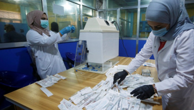 العراق يسجّل رقما غير مسبوق لأعداد الوفيات بكورونا ونائبة بالبرلمان توجه تحذيرا