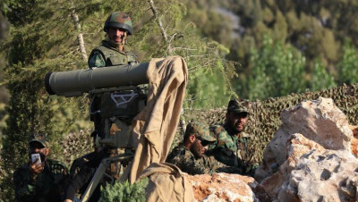 "حزب الله" ينصب قاعدة دفاع جوي على الحدود السورية اللبنانية