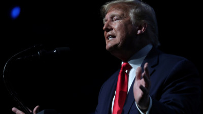 ترامب للعراقيين: حان وقت التحرك للتخلص من هيمنة إيران