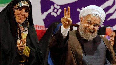 صورة تتسبب في حكم بالسجن لعامين لنائبة روحاني السابقة