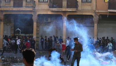 العراق.. ارتفاع عدد القتلى إلى 372 ودعوات لعصيان مدني في البصرة