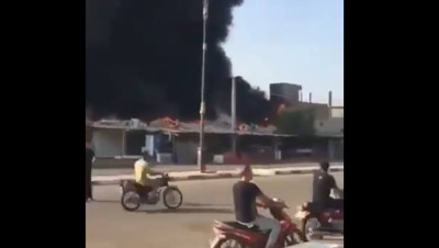 بالفيديو.. حريق في سوق بمحافظة بوشهر الإيرانية