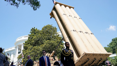 أمريكا تبدأ نشر قواتها في قاعدة الأمير سلطان بالسعودية