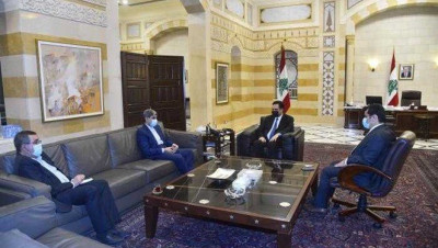 بعد يوم من تمديد واشنطن لسياسة الطوارئ الخاصة بلبنان.. سفير إيـران يلتقي دياب