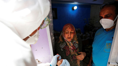 العراق.. طفرة كبيرة بأعداد مصابي كورونا ومسؤول يحذر من انهيار النظام الصحي