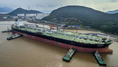 أمريكا توجه تحذيرا لشركات صينية بسبب إيران