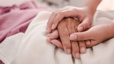 تفسير حلم موت الأم: دلالات الخوف والتحذير