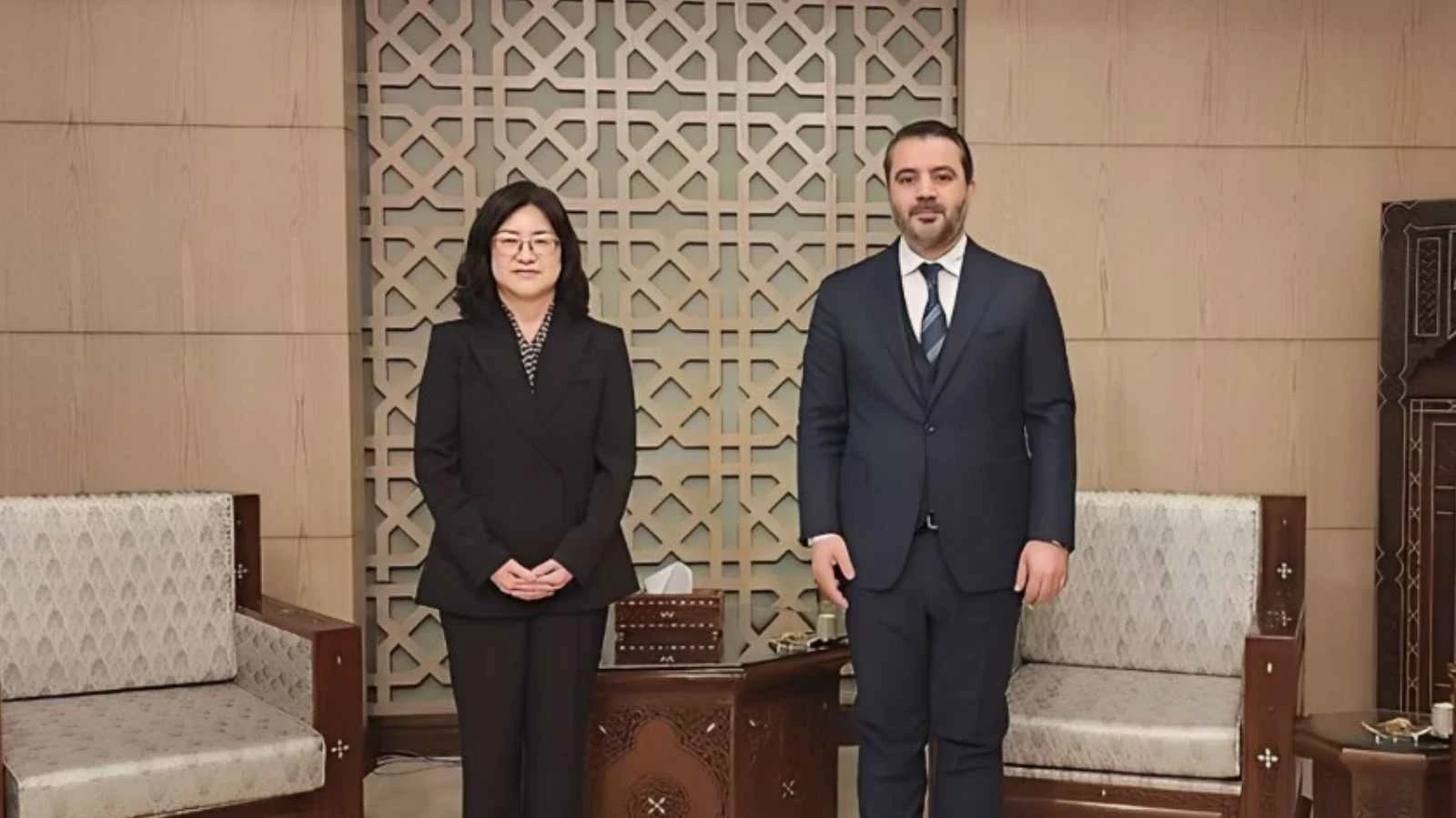 كوريا الجنوبية تعيد فتح العلاقات مع سوريا وتعلن دعمها لإعادة الإعمار والتنمية