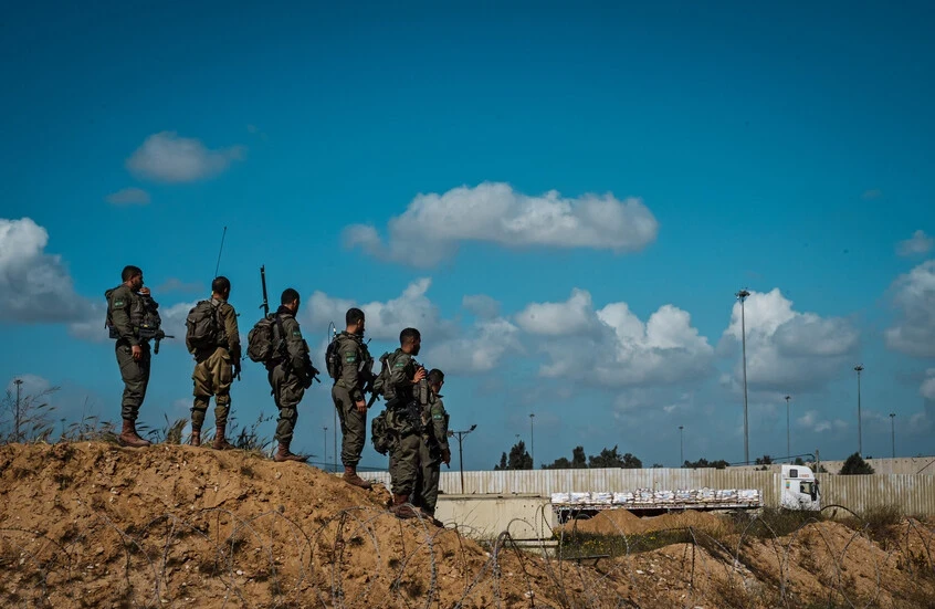 الجيش الإسرائيلي يعلن وقوع حادث استثنائي عند الحدود مع مصر