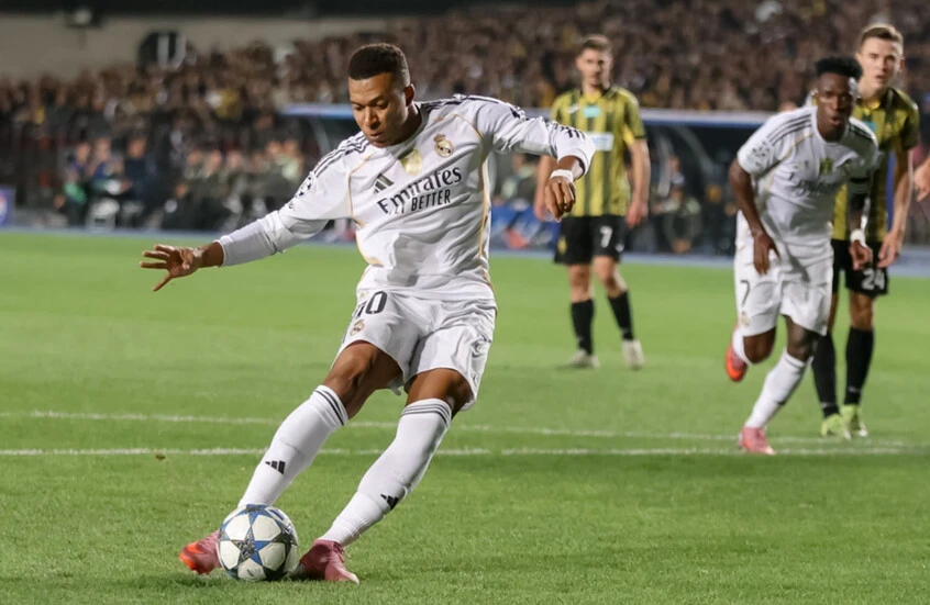 "هاتريك" مبابي يقود ريال مدريد لاكتساح كايرات ألماتي في دوري الأبطال