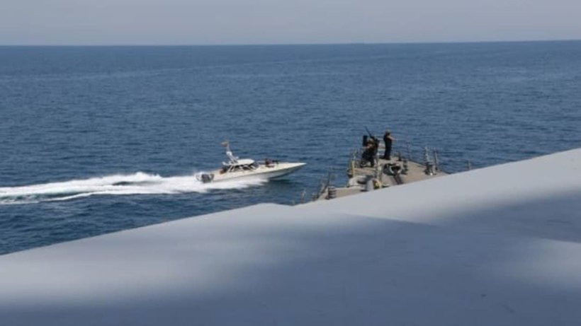 مسؤول أمريكي يكشف: إسرائيل أخطرت واشنطن باستهداف السفينة الإيرانية