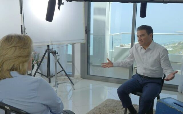 رئيس "الموساد" يكشف تفاصيل مثيرة عن تفجير نطنز واغتيال العلماء النوويين في إيران