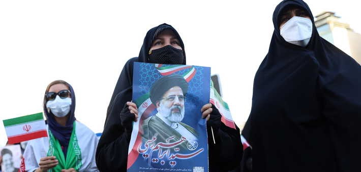 قبل يومين من انطلاقها.. انسحاب مرشحين اثنين من الانتخابات الإيرانية