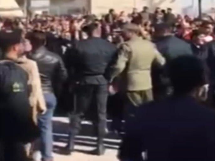 إيران تقطع خدمة الإنترنت للسيطرة على احتجاجات المياه