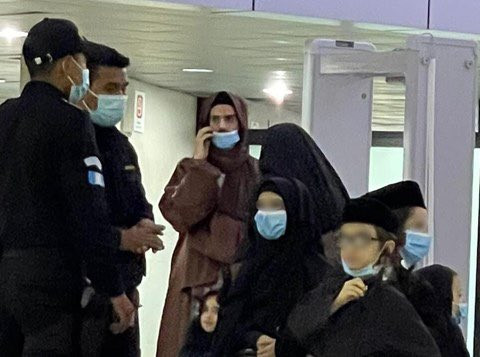 إسرائيل تحبط محاولة هروب عشرات العائلات اليهودية المتشددة إلى إيران