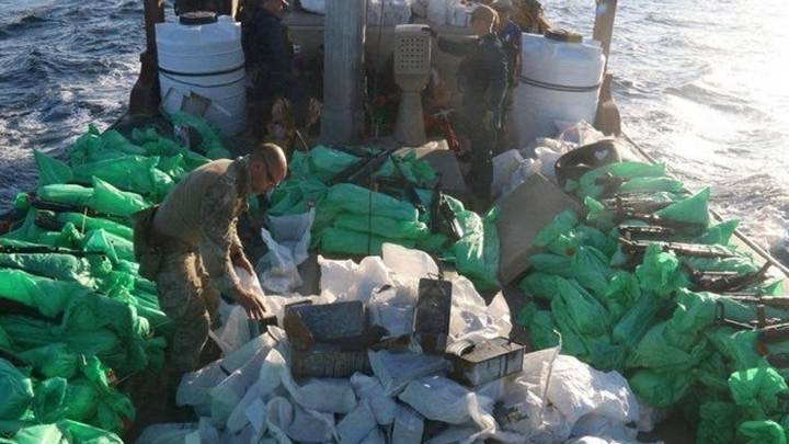 تقرير سري يكشف إرسال إيران كميات ضخمة من الأسلحة إلى الحوثيين