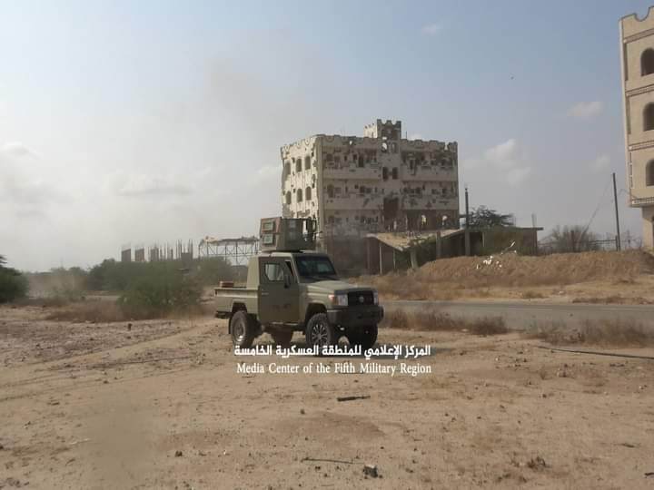 الجيش اليمني يتقدم في محافظة حجة ويسقط 8 مسيرات حوثية