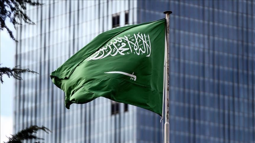 السعودية تصنف 25 اسما وكيانا بقائمة الإرهاب لدعمهم الحوثيين