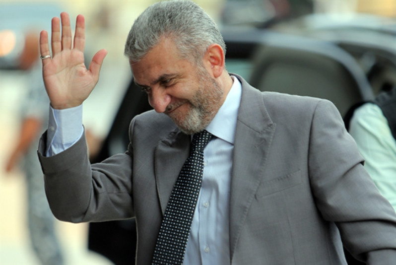 وزير لبناني مهاجما اللاجئين السوريين: لم يعد لدينا وقود لمراقبة القوارب