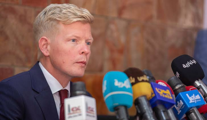 المبعوث الأممي إلى اليمن يطالب الحوثيين بفك الحصار عن تعز