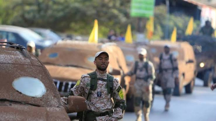 إسرائيل ترصد انسحابات لحزب الله من مواقع في سوريا