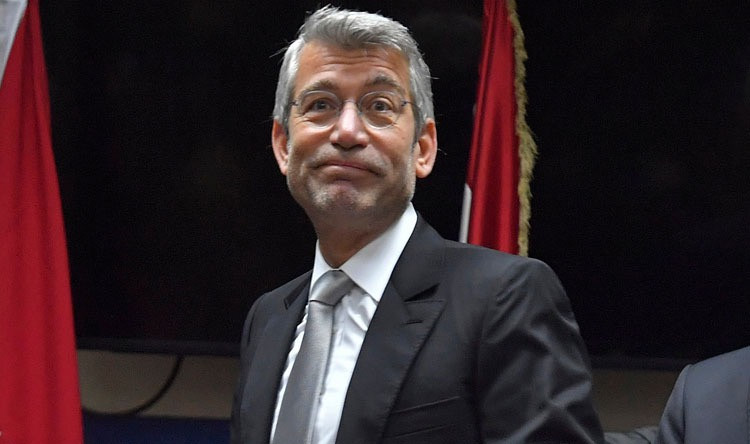 وزير الطاقة اللبناني يكشف موعد وصول "هبة الفيول الإيرانية"