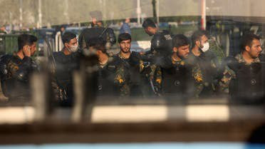 طبيب إيراني: معظم إصابات المحتجين كانت في العين والرئتين