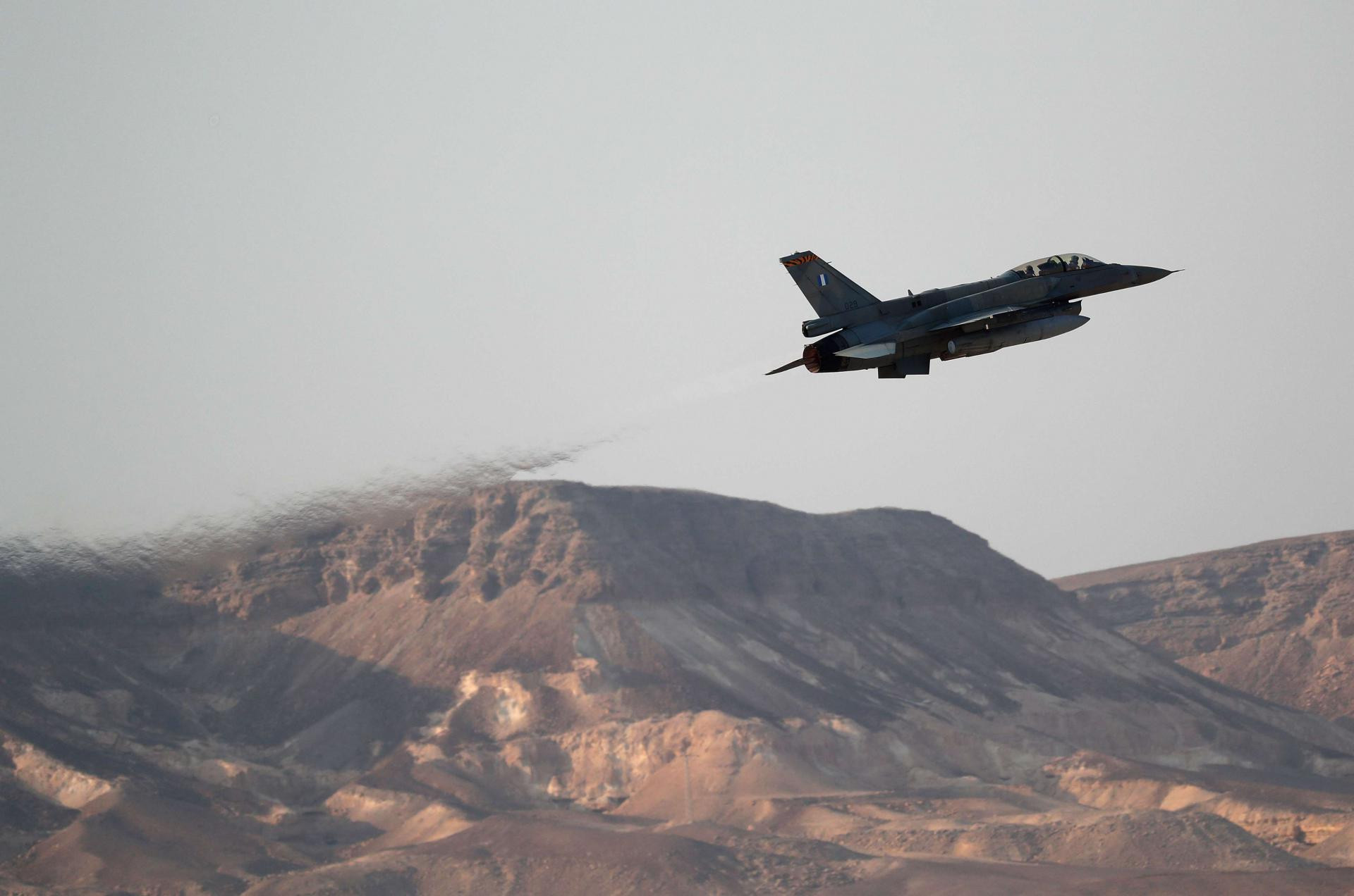 مصادر غربية: غارات إسرائيلية استهدفت قادة إيرانيين في حلب